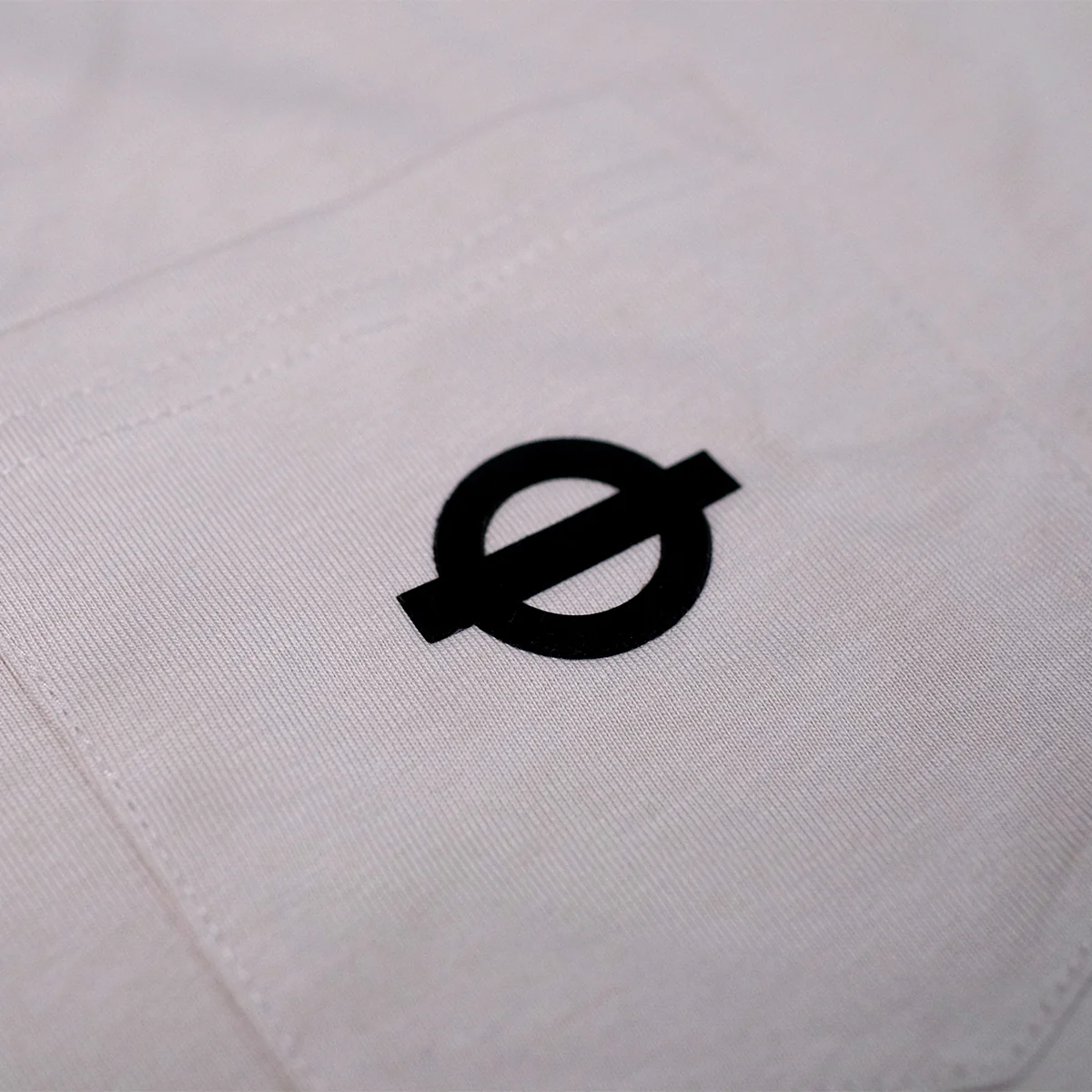 Underground Roundel Logo Pocket T - Bone - Image 2